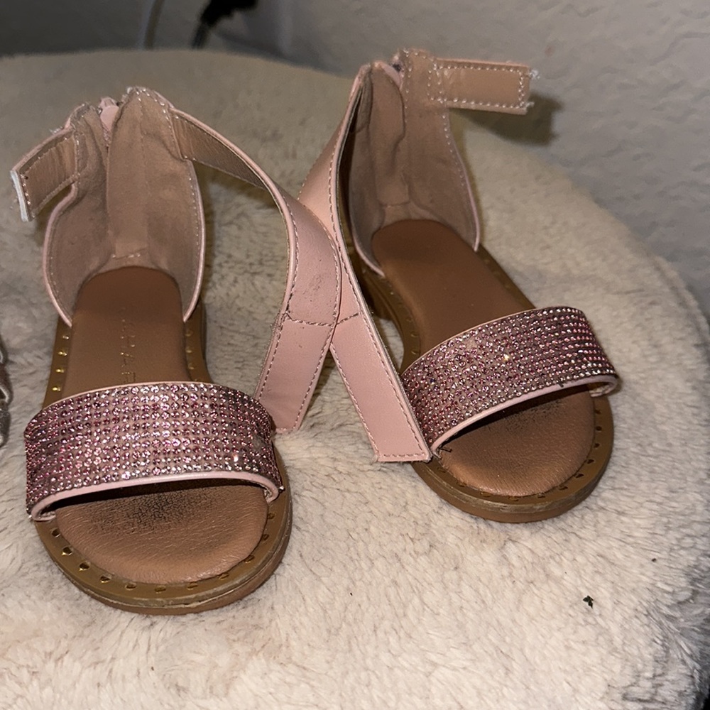 Sandals - Picture 3 of 3